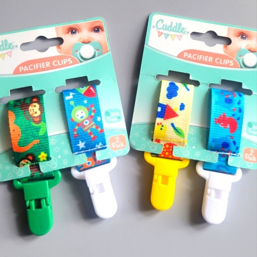 2x - 2pk Cuddle Club Pacifier Clips
